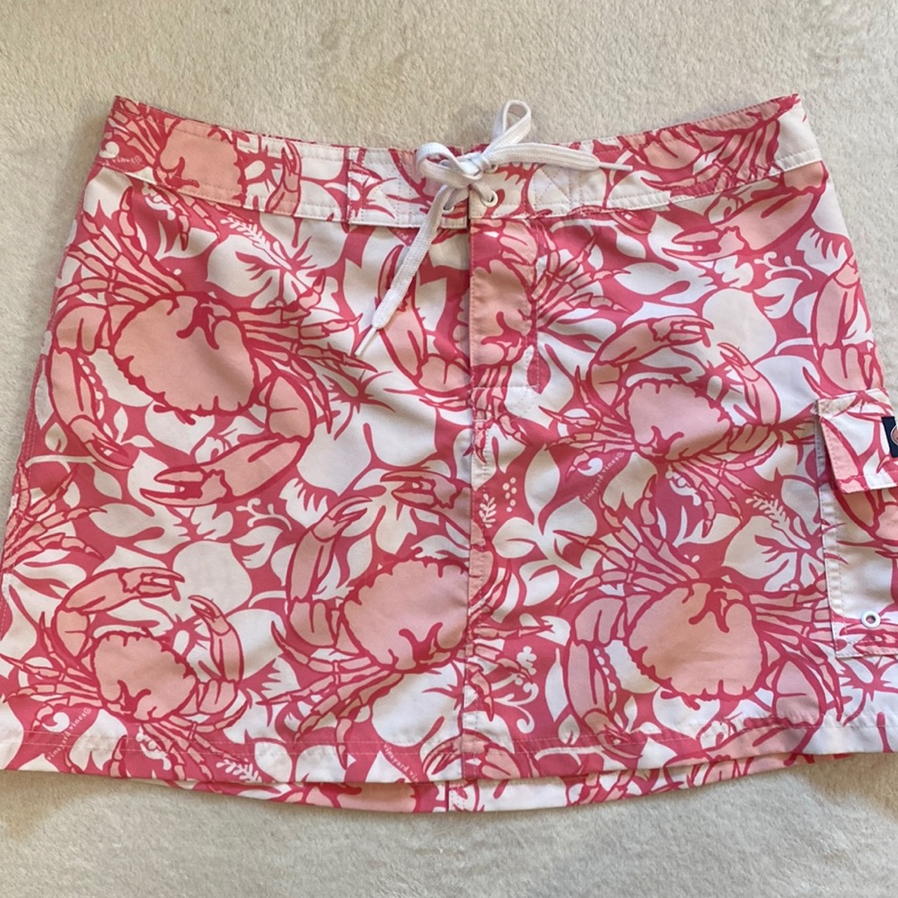 Vineyard Vines preppy pink crabs performance mini skirt Size 4 EUC